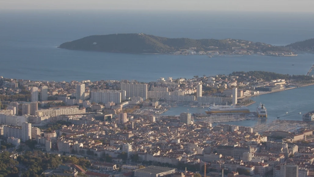 &Agrave; Toulon, les gars de la Marine (Les Monteuses et monteurs associ&eacute;s)