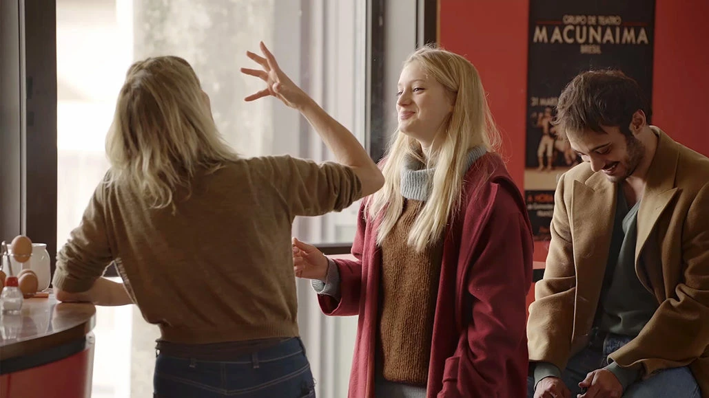 Des Amandiers aux Amandiers (Les Monteuses et monteurs associ&eacute;s)