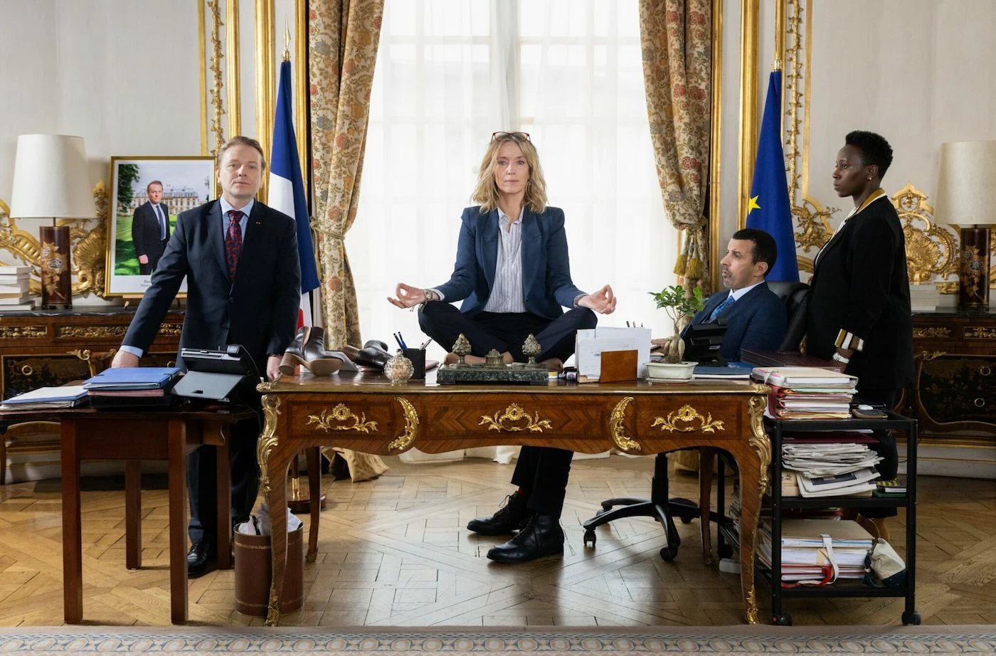 Sous contr&ocirc;le (Les Monteuses et monteurs associ&eacute;s)