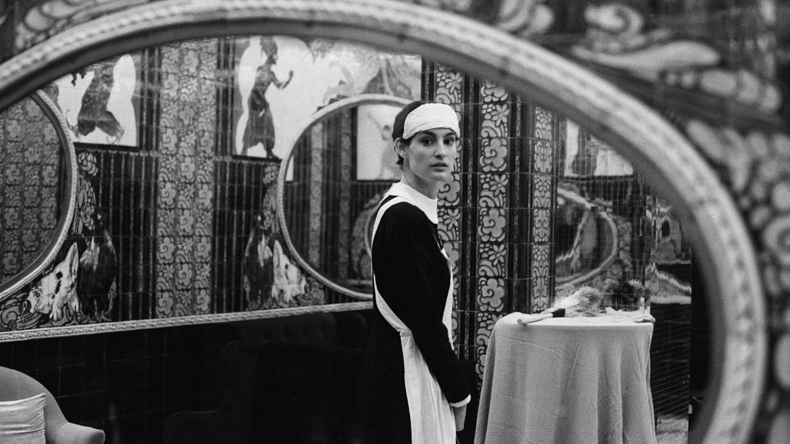 Un mois chez les filles (Les Monteuses et monteurs associ&eacute;s)