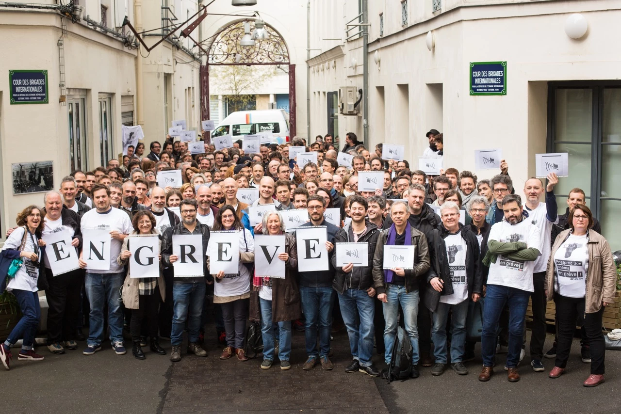 Des nouvelles de la gr&egrave;ve (Les Monteuses et monteurs associ&eacute;s)